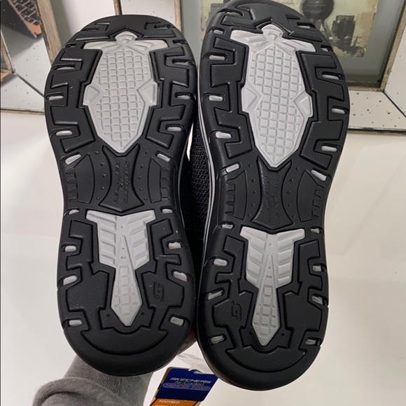 ‼️ 🆕 Skechers Relaxed Fit Shoes ‼️ - Picture 4 of 7